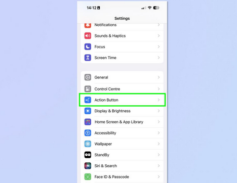 雁塔apple维修支持如何使用iPhone15Action按钮设置翻译