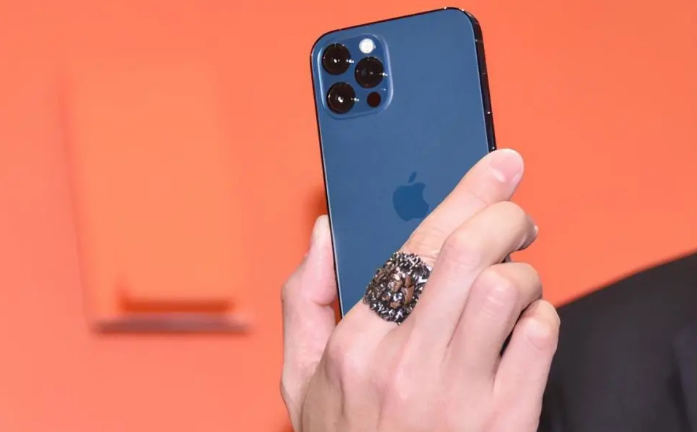 雁塔苹果手机维修分享iPhone12系列重启方法教程 